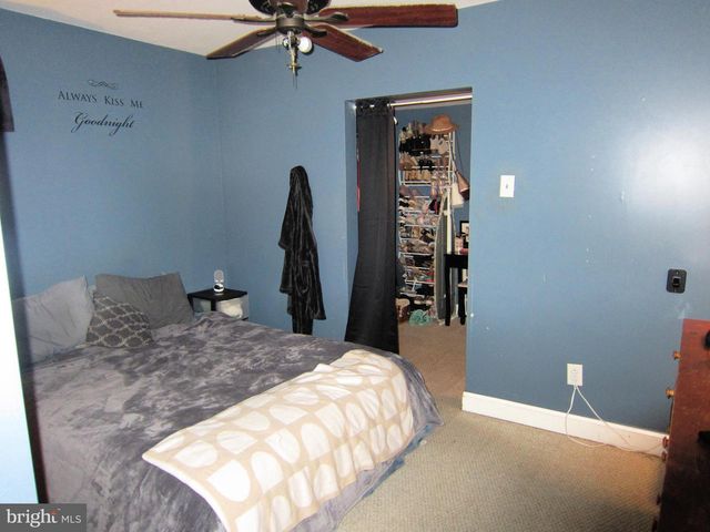 201 AVON RD, Hagerstown, MD 21740