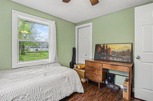 1585 Leeds Avenue, Benton Charter Twp, MI 49022