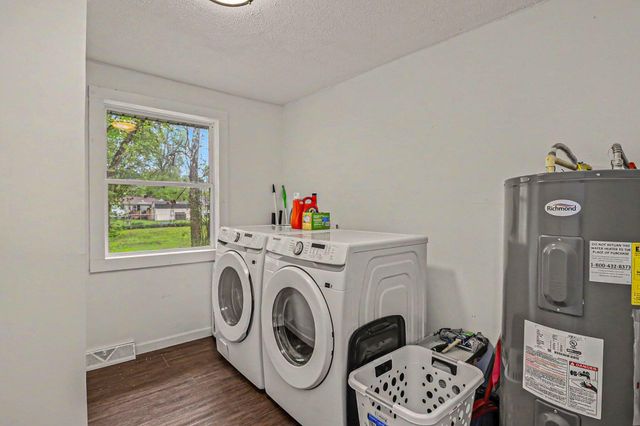 1585 Leeds Avenue, Benton Charter Twp, MI 49022