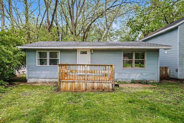1585 Leeds Avenue, Benton Charter Twp, MI 49022