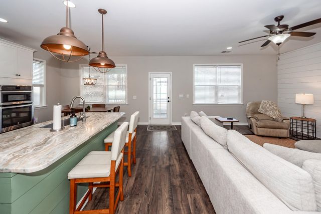 76 Crossandra Avenue, Summerville, SC 29483