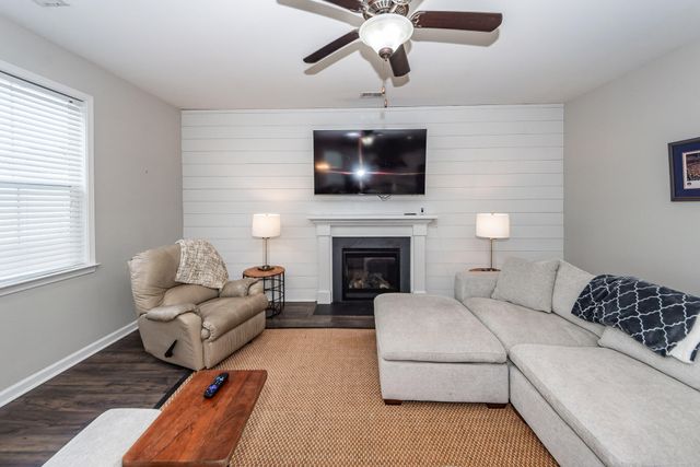 76 Crossandra Avenue, Summerville, SC 29483