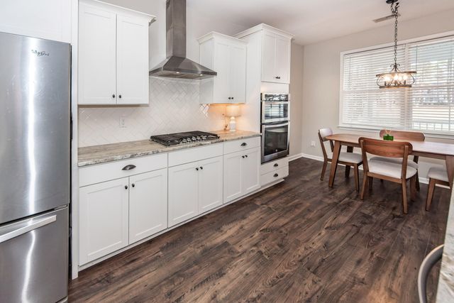 76 Crossandra Avenue, Summerville, SC 29483