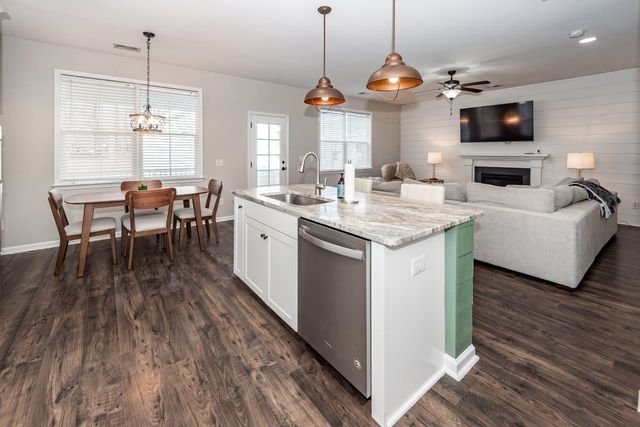 76 Crossandra Avenue, Summerville, SC 29483