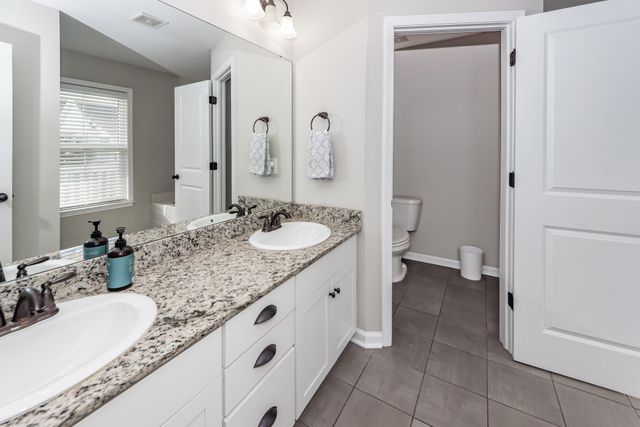 76 Crossandra Avenue, Summerville, SC 29483