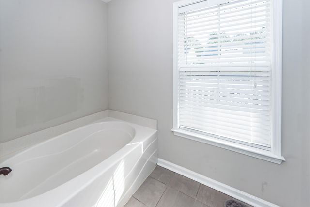 76 Crossandra Avenue, Summerville, SC 29483