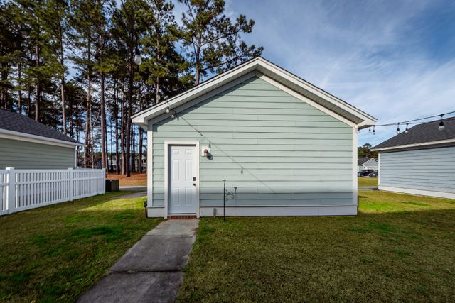 76 Crossandra Avenue, Summerville, SC 29483