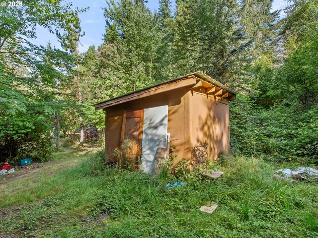 44502 Se WILDCAT MOUNTAIN Dr, Sandy, OR 97055