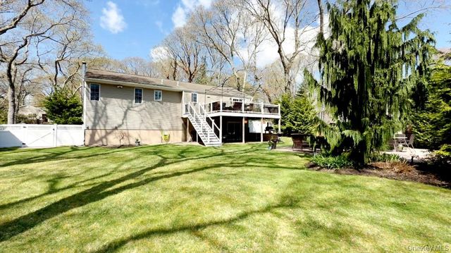 43 Grassy Pond Drive, Smithtown, NY 11787