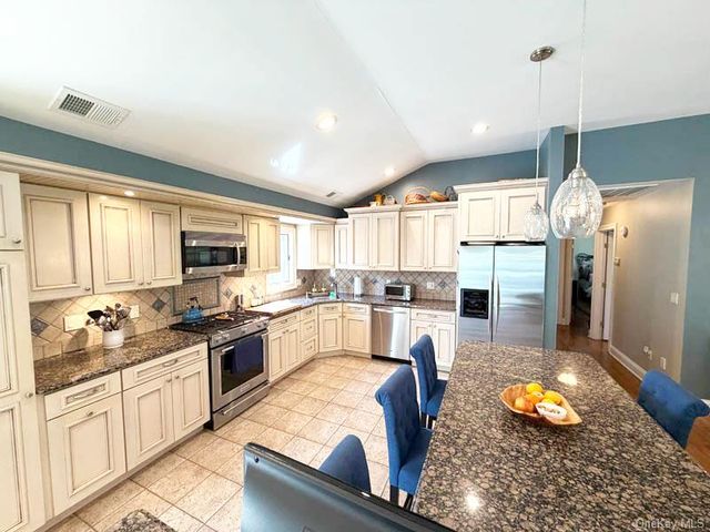 43 Grassy Pond Drive, Smithtown, NY 11787