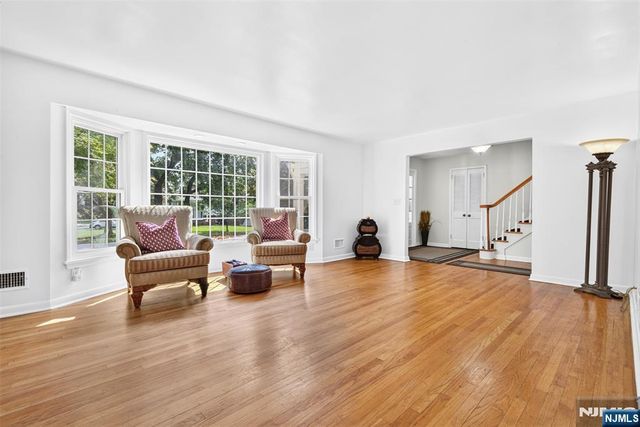 369 Forest Avenue, Paramus, NJ 07652