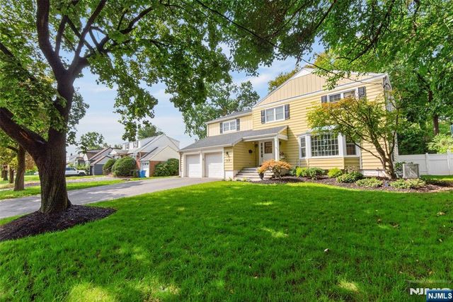 369 Forest Avenue, Paramus, NJ 07652