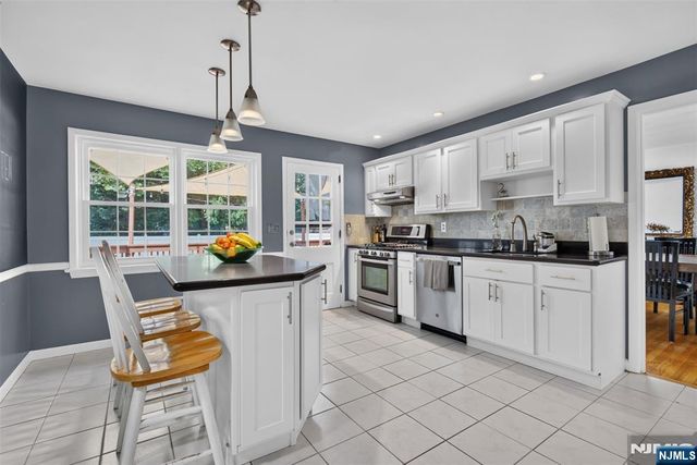 369 Forest Avenue, Paramus, NJ 07652