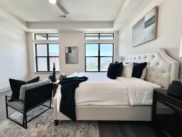 3330 Oak Grove Drive 1302, Dallas, TX 75204