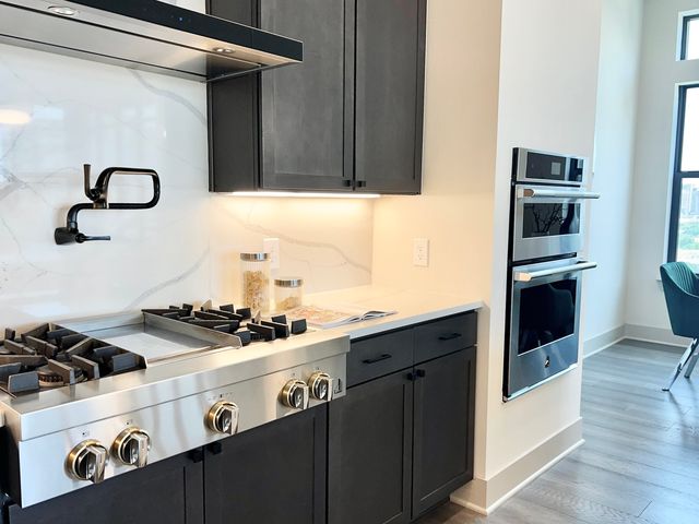 3330 Oak Grove Drive 1302, Dallas, TX 75204