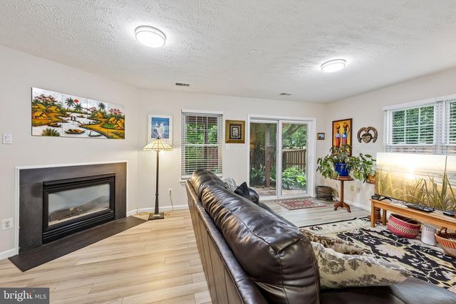 8212 RAMSEUR, Manassas, VA 20109