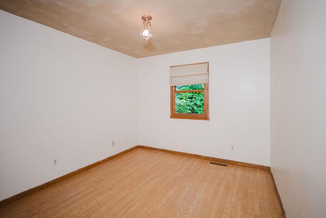 2404 S LIZZIE LN, Rocheport, MO 65279