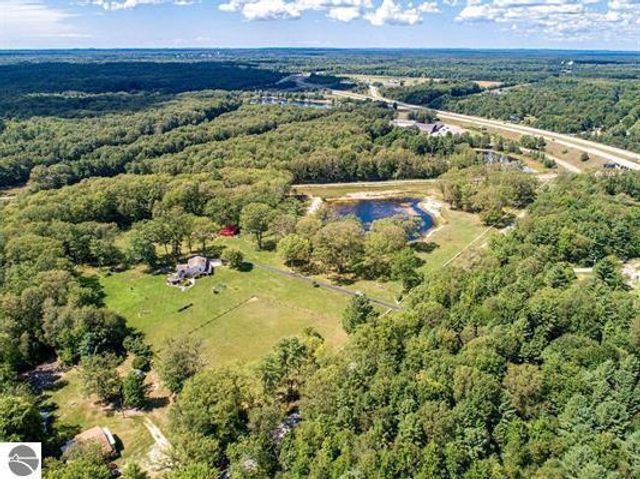 3175 Strand Road, Muskegon, MI 49445