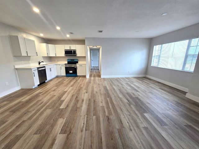 3108 CLEVELAND HEIGHTS BOULEVARD, Lakeland, FL 33803
