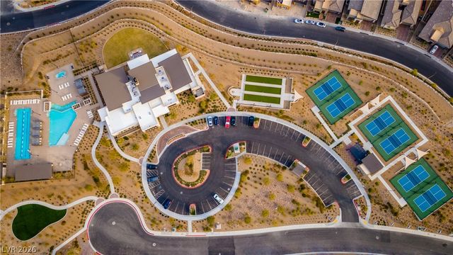 896 Market Grove Lane, Las Vegas, NV 89138