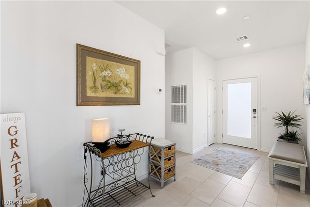 896 Market Grove Lane, Las Vegas, NV 89138
