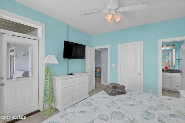 37 Porpoise Place, N Topsail Beach, NC 28460