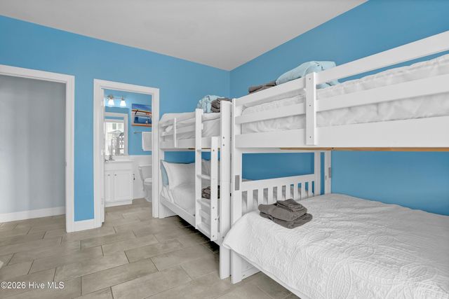 37 Porpoise Place, N Topsail Beach, NC 28460