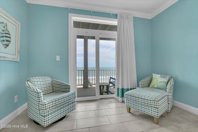 37 Porpoise Place, N Topsail Beach, NC 28460
