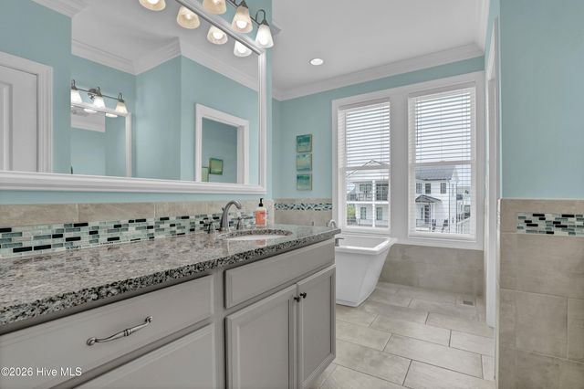 37 Porpoise Place, N Topsail Beach, NC 28460