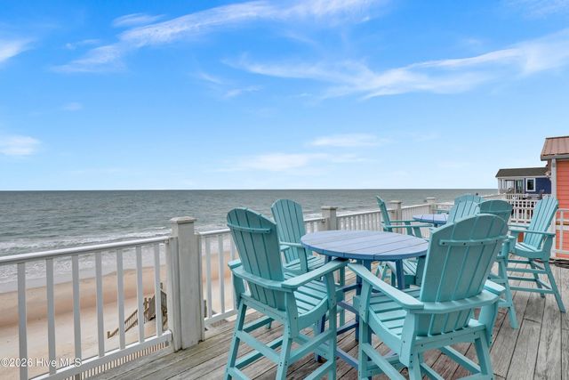 37 Porpoise Place, N Topsail Beach, NC 28460