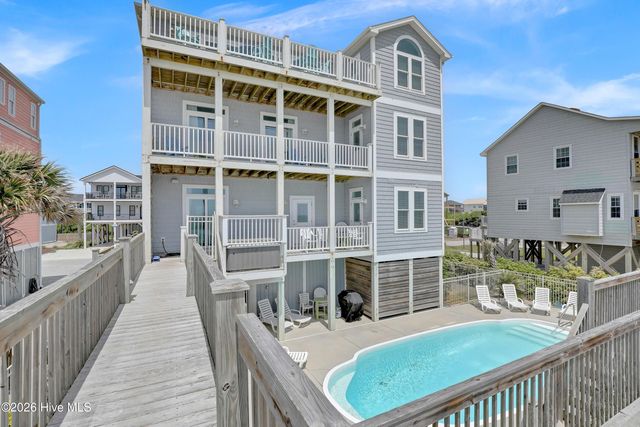 37 Porpoise Place, N Topsail Beach, NC 28460