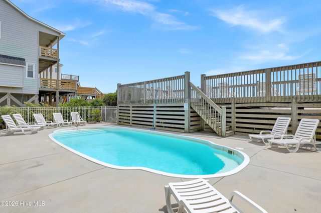 37 Porpoise Place, N Topsail Beach, NC 28460