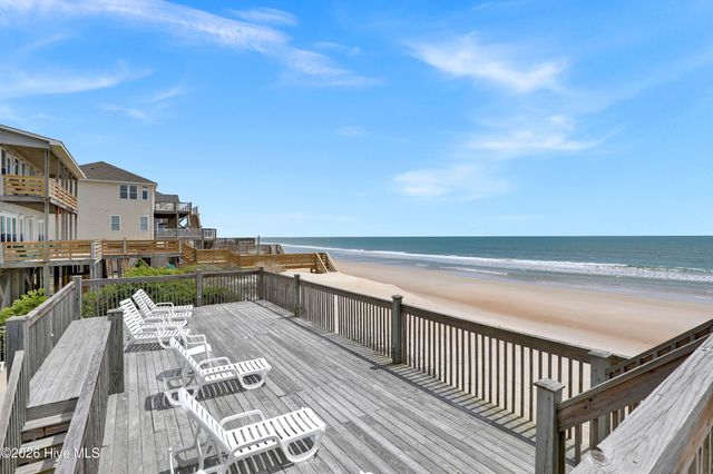 37 Porpoise Place, N Topsail Beach, NC 28460