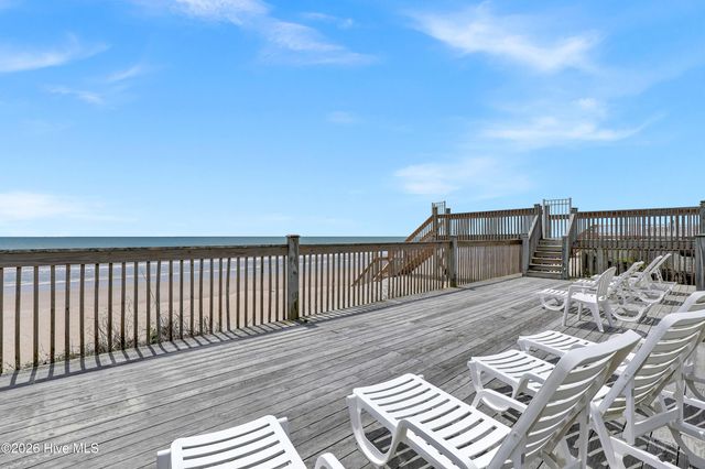 37 Porpoise Place, N Topsail Beach, NC 28460