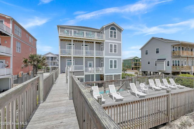 37 Porpoise Place, N Topsail Beach, NC 28460