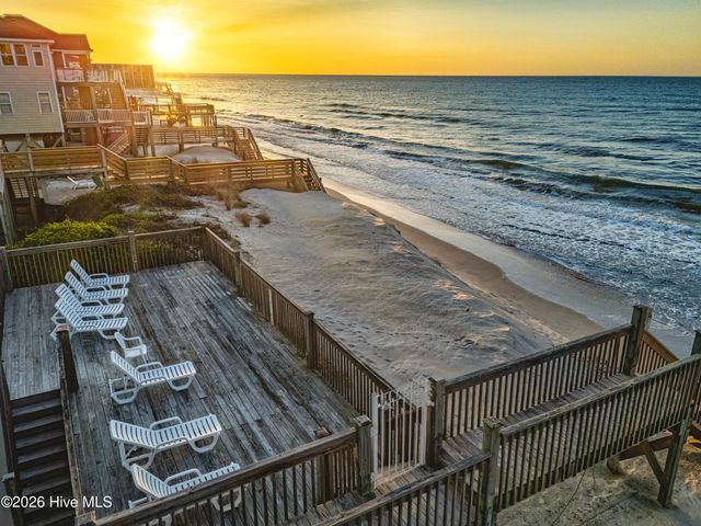 37 Porpoise Place, N Topsail Beach, NC 28460