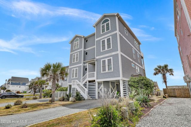 37 Porpoise Place, N Topsail Beach, NC 28460