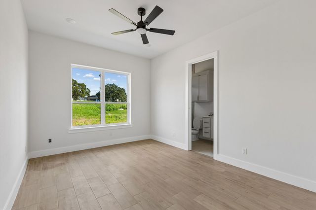 308 Mint Ridge Drive, Burleson, TX 76028