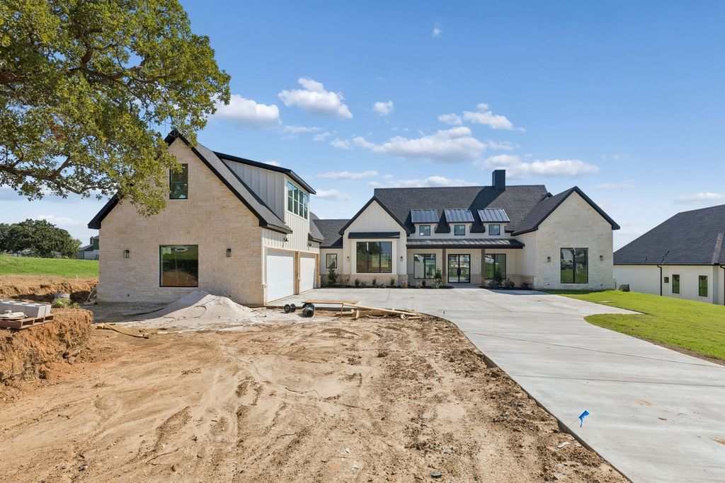 308 Mint Ridge Drive, Burleson, TX 76028 — photo 2