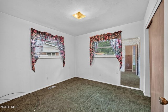 3633 Robin Road, Toledo, OH 43623