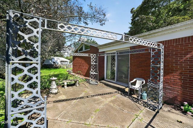 3633 Robin Road, Toledo, OH 43623