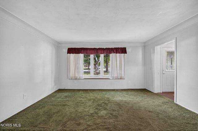 3633 Robin Road, Toledo, OH 43623