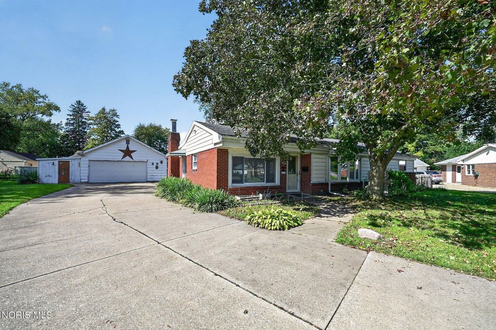 3633 Robin Road, Toledo, OH 43623