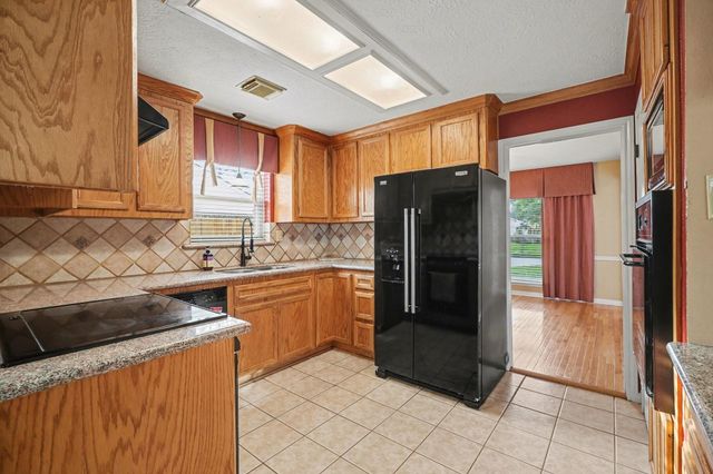 15914 Dunmoor Drive, Houston, TX 77059