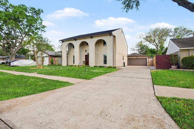 15914 Dunmoor Drive, Houston, TX 77059
