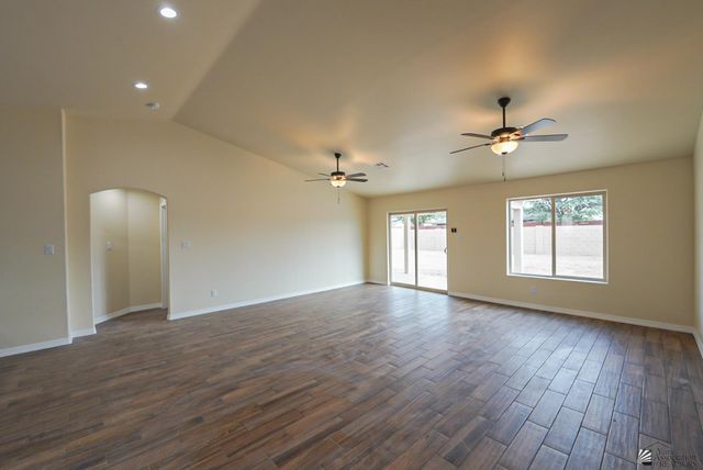 1022 E Kennedy Ln, San Luis, AZ 85349