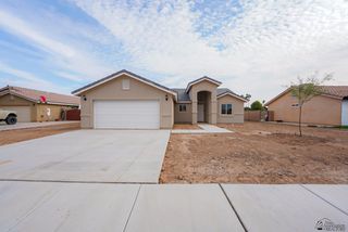 1022 E Kennedy Ln, San Luis, AZ 85349