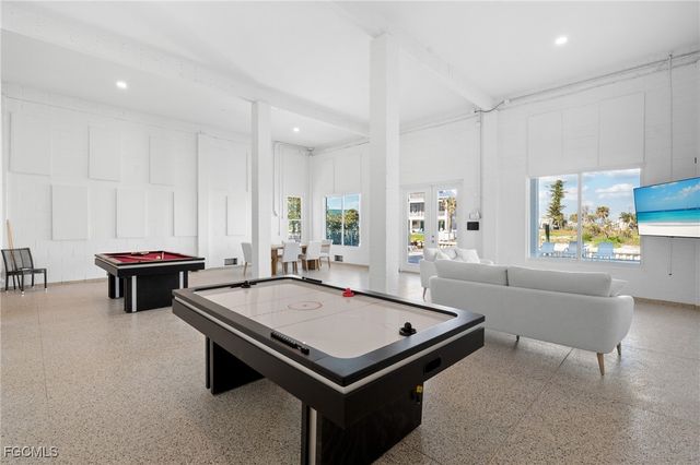 673 Estero BLVD, Fort Myers Beach, FL 33931