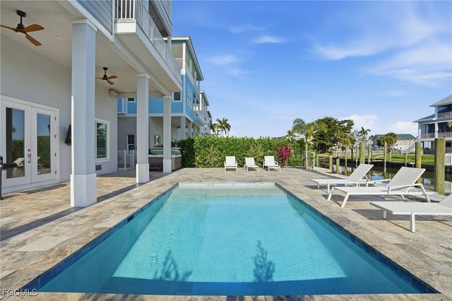 673 Estero BLVD, Fort Myers Beach, FL 33931