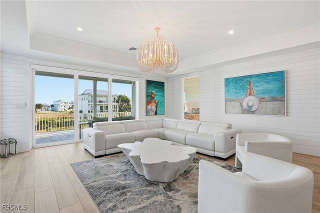 673 Estero BLVD, Fort Myers Beach, FL 33931